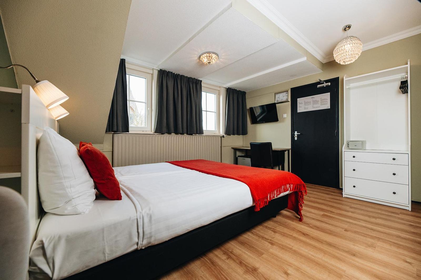 Hotel Ренессе Экстерьер фото