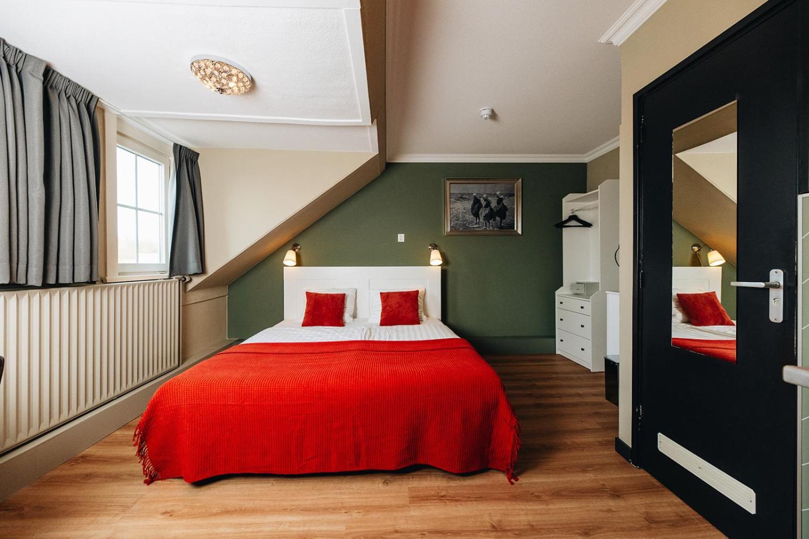 Hotel Ренессе Экстерьер фото